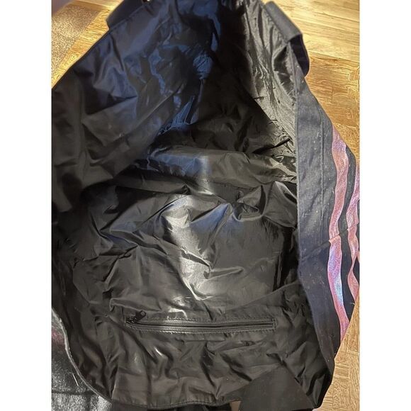 VICTORIA'S SECRET WOMEN'S BLACK / PINK SHINY STRIPES WEEKENDER TRAVEL BAG - Picture 7 of 11